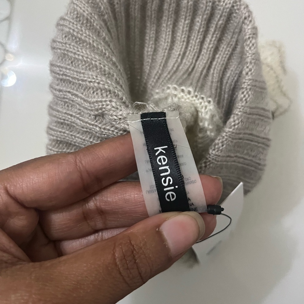 Kensie Ivory and Taupe Knit Beanie - Picture 4 of 6